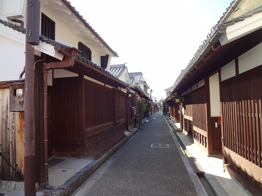 Imai-cho preserved townscape at street level