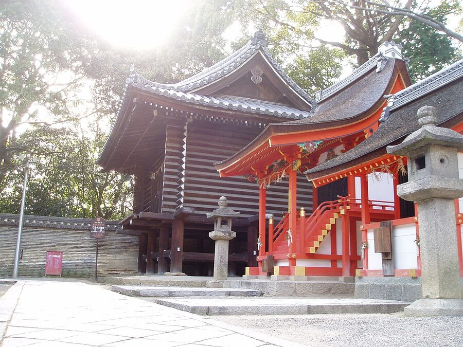 Iwashimizu Hachimangu shrine main hall on Otokoyama, Yawata