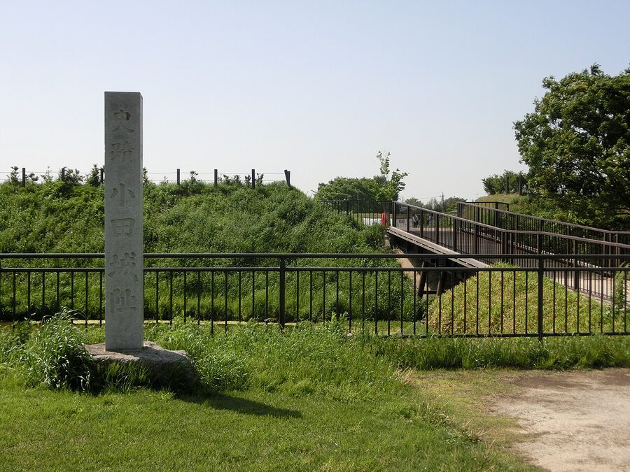 Oda Castle ruins on the railway course