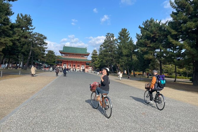4.5-Hour Kyoto Bike Tour with Lunch and UNESCO Zen Temples - Kennin-ji and the quiet appeal of Zen design