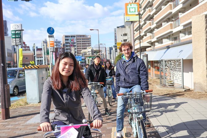 5-Hour Osaka Bike Tour to the Neighborhood of Osaka Castle - Cruising through Osaka Castle Park