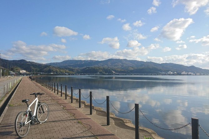 Amanohashidate Sand bar & culture e-bike tour - Crossing the sandbar by electric bike