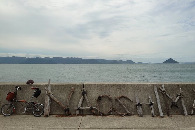 Art Island Naoshima BROMPTON Slow Cycling Tour - Arriving at Miyanoura and finding Akakabocha
