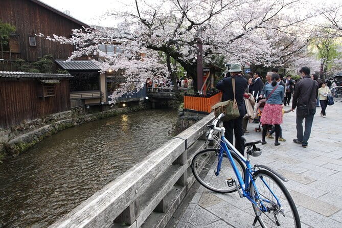Discover Kyoto by Bike: Authentic Half Day Tour - Why Cycling Works So Well in Kyoto