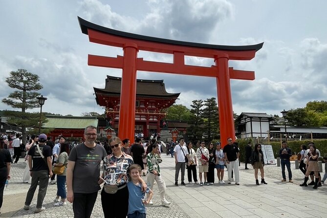 Discover Kyoto by Bike Full Day Tour - Following the Kamo River toward Miyagawacho