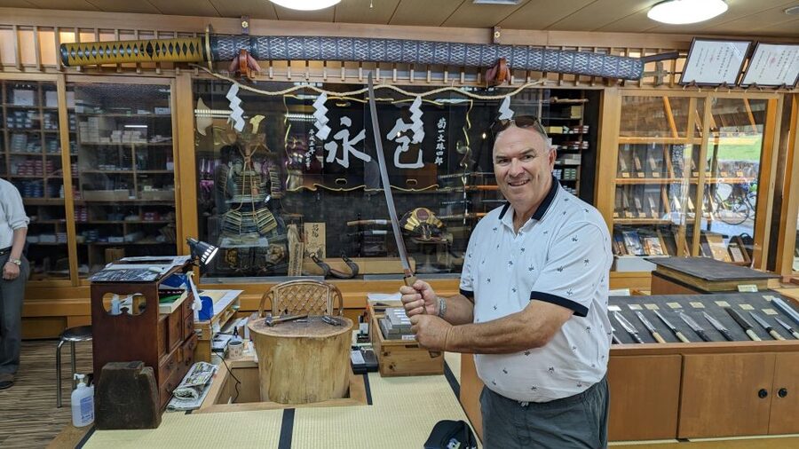 E-Bike Nara Highlights - Todaiji, Knives, Deer, Shrine - Mount Wakakusa and riding beyond the temple crowds