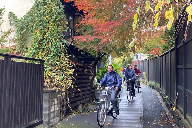 eTour de Matsumoto - Electric Bike Tour - Asama-Onsen, a look at Japanese bathing culture