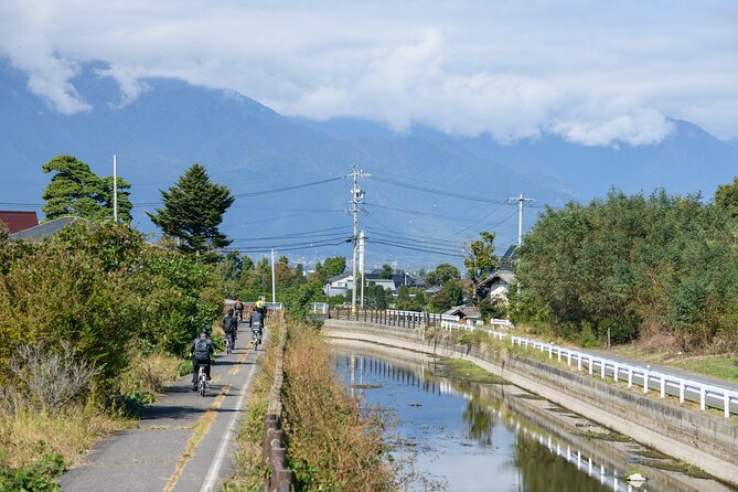 eTour de Matsumoto - Electric Bike Tour - What the guide adds to the ride