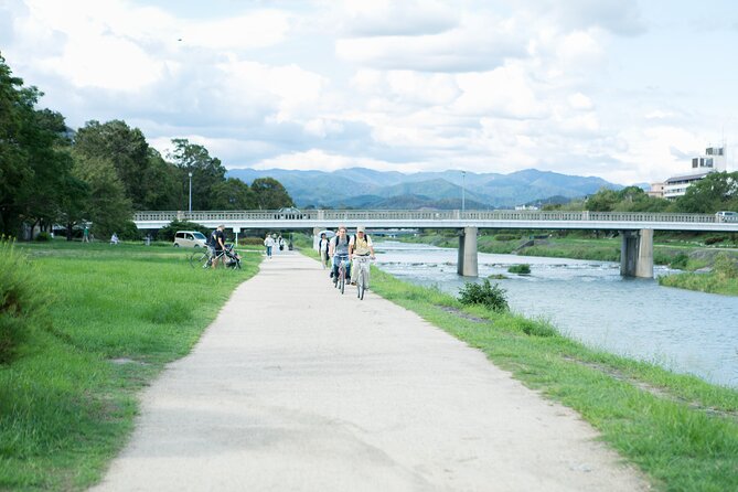 Explore Hidden Alleyway with a Local Expert (Morning tour) - Tatsumi Bridge and the willow-lined stream