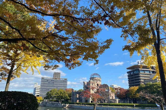 Hiroshima and Miyajima by Bike and Boat - Itsukushima Shrine and a local lunch
