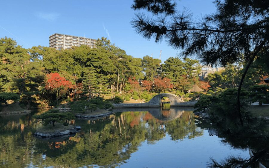 Hiroshima: Best of Hiroshima Guided Bike Tour - Gokoku Jinja, Hiroshima’s popular shrine