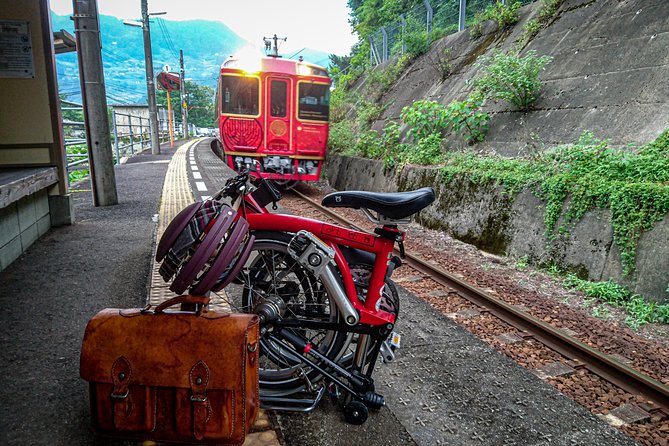 Iya Valley BROMPTON Slow Cycling Tour - Biwa Waterfall and the clear stream