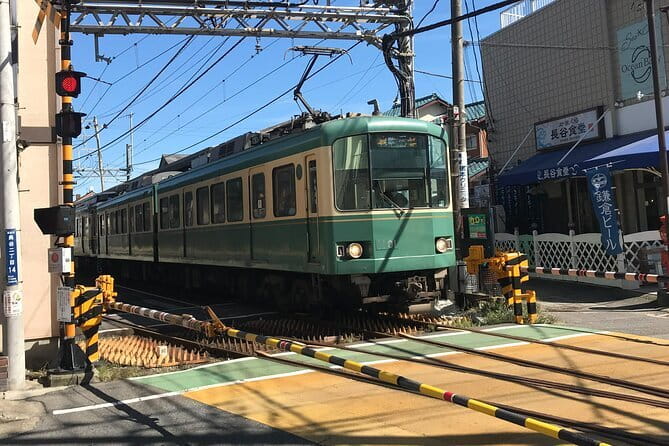 Kamakura Heritage Bike or Walk Tour with ex-Rickshaw guide - Starting at Kamakura Station