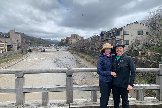Kanazawa Half Day E-bike Tour - The guides and the value of local advice