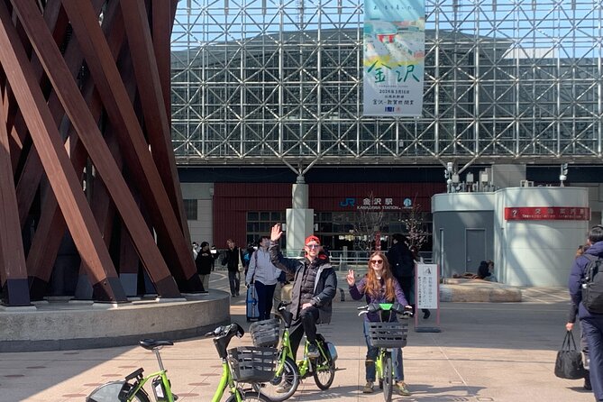 Kanazawa Ninja Temple Half Day E-bike tour - Starting at Kanazawa Station and the Tsuzumi Gate