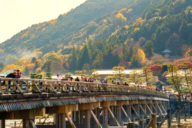 KIYOTO’s Kyoto Private E-Cycling Tour: Highlights & Hidden Gems - Yasaka Pagoda, Gion, and the Shirakawa Waterway