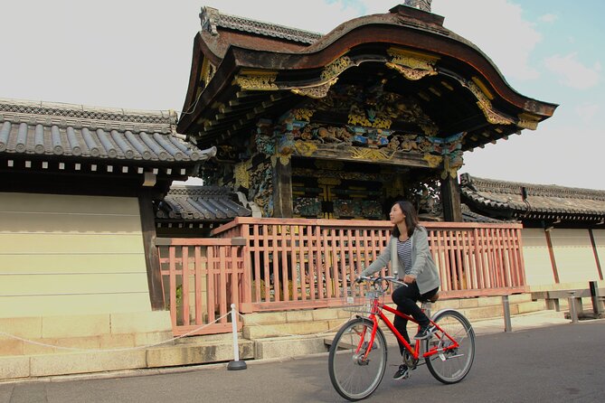 Kyoto in a Day by eBike: The Best Bits Tour (East Course) - Kiyomizu-dera finishes with a view
