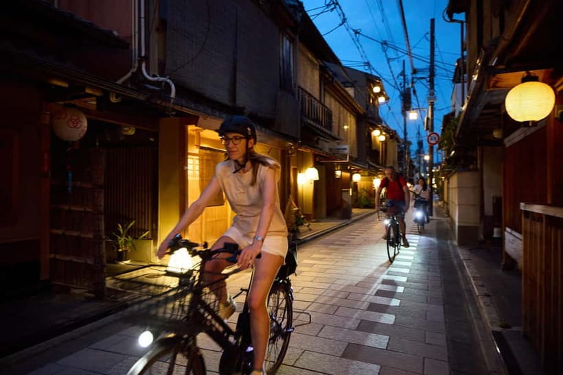 Kyoto: Night E-Bike Tour Hidden Gems & Backstreets - Key points to know before booking