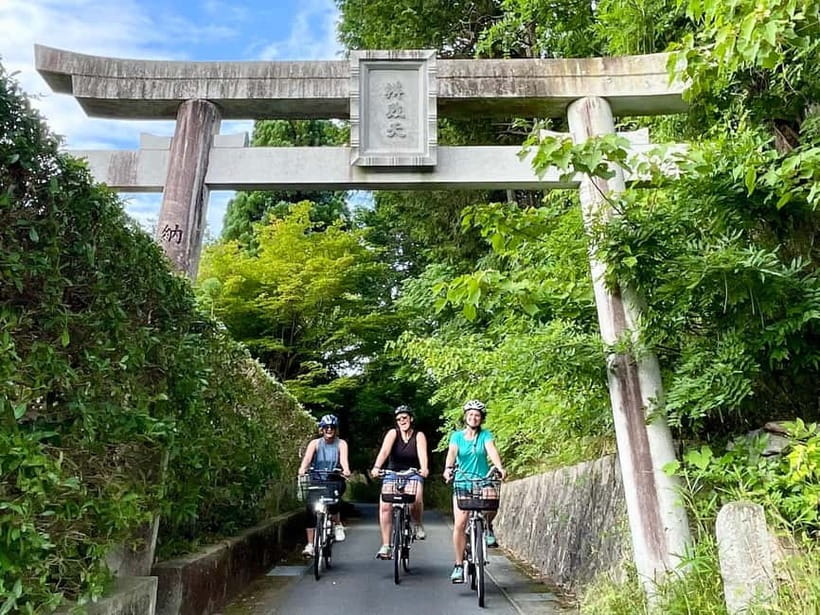 Kyoto : True Kyoto Avoid the crowds E-Bike Tour - Why an e-bike is a smart way to see Northeast Kyoto