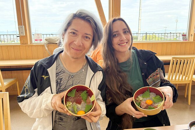 Osaka : Cycling Tour Private Seaside Ride Near Kansai Airport - A port-town lunch at 船守