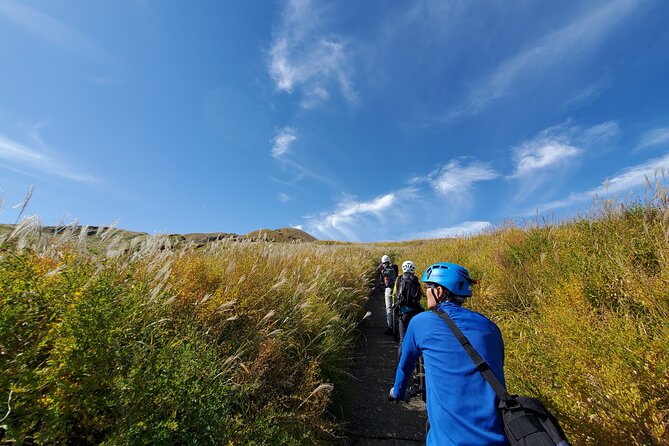 Private E-MTB guided cycling around Mt. Aso volcano & grasslands - Who will get the most from this Aso tour