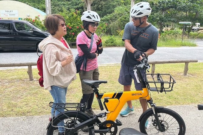 Tokashiki Island Guided Cycling Tour for 3-hours Course - An hour at Tokashiku Beach