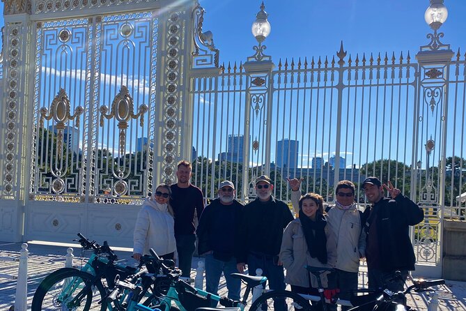 Tokyo: 3-Hour Bike/E-Bike Tour of the City's Highlights - Akasaka Palace and the National Stadium