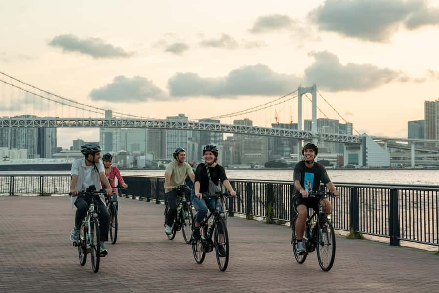 Tokyo Bay Area: Sunset Night View 3h E-bike Guided Bike Tour - My final call on the Tokyo Bay e-bike tour