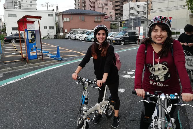 Tokyo downtown bicycle tour Tokyo Backstreets Bike Tour - What the guide adds