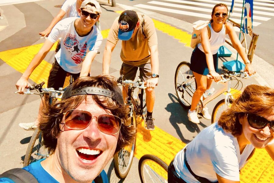 Tokyo: Hidden Gems Guided Bike Tour with Lunch - A brief café stop and the ride back