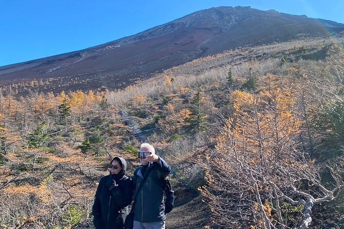 Winter Special: Clear View Mt. Fuji E-Bike Tour - A guide who makes the city easier to understand